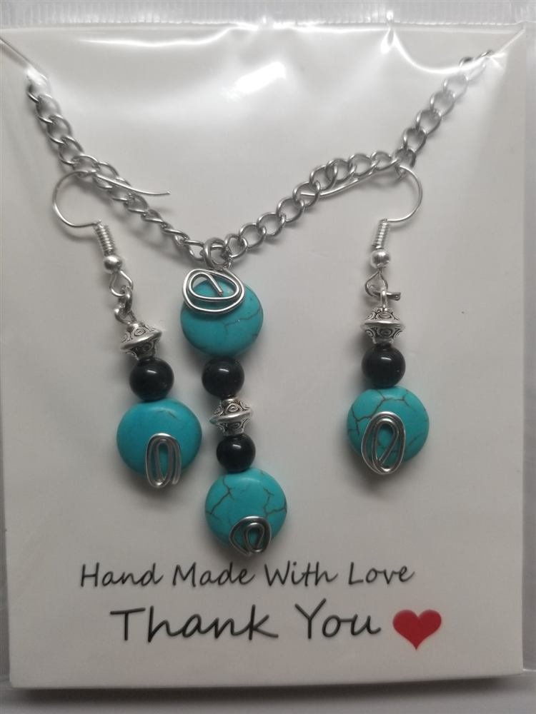 Charming Pendant and Earrings, handmade by Wilhelmina St&ouml;cker