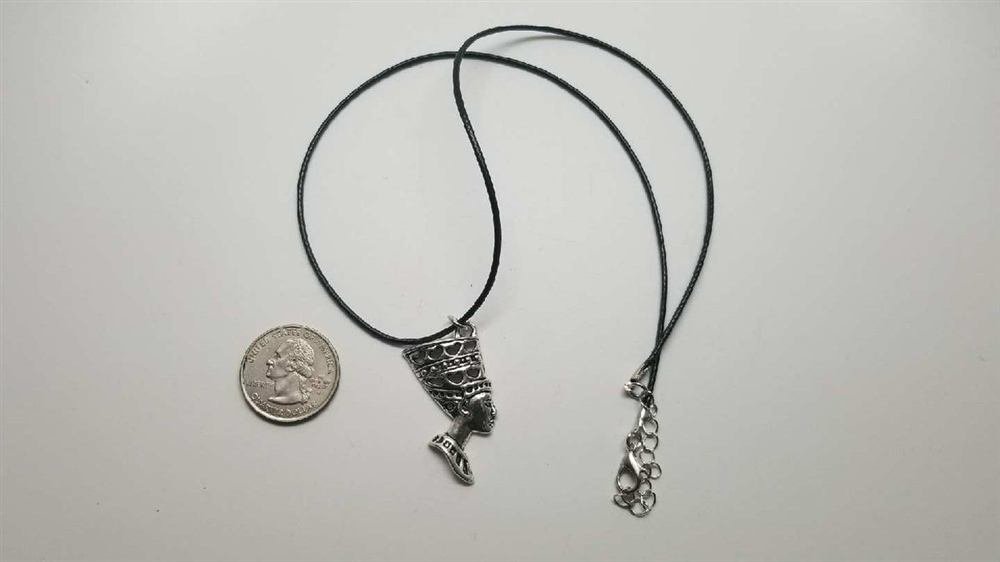 Nefertiti necklace, handmade by Wilhelmina St&ouml;cker